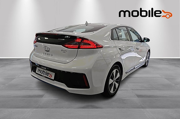 Hyundai IONIQ 3 of 25