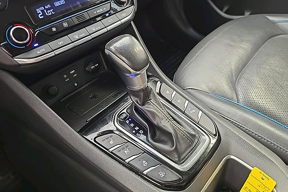 Hyundai IONIQ 14 of 25