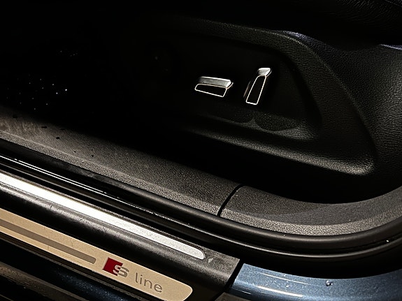 Audi Q3 20 of 30