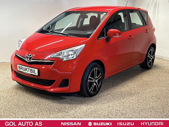 Toyota Verso-S 2 of 22