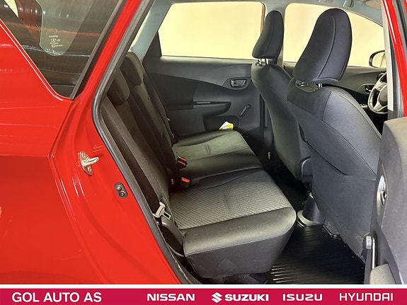 Toyota Verso-S 20 of 22