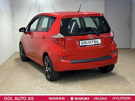 Toyota Verso-S 7 of 22