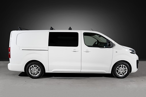 Peugeot e-Expert 12 of 30
