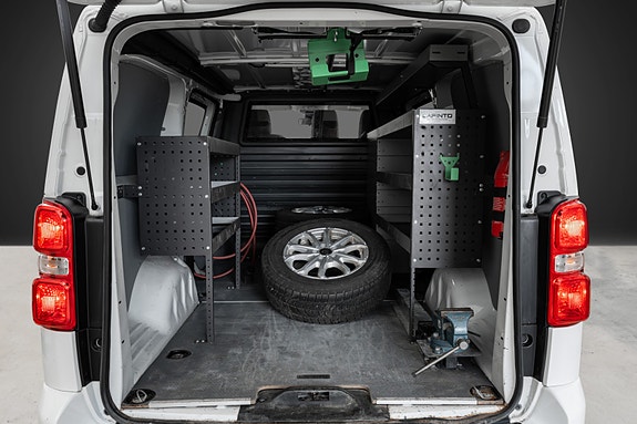 Peugeot e-Expert 30 of 30