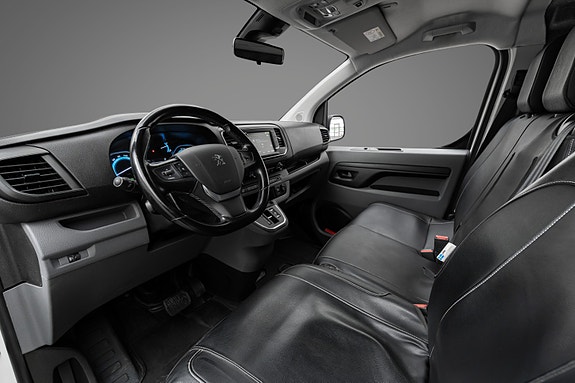 Peugeot e-Expert 15 of 30