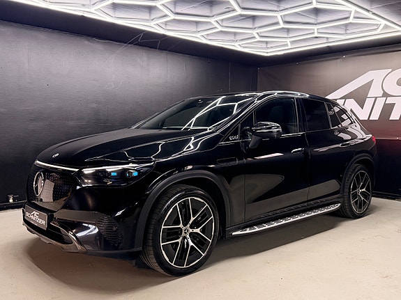 Mercedes-Benz EQE SUV 3 of 30