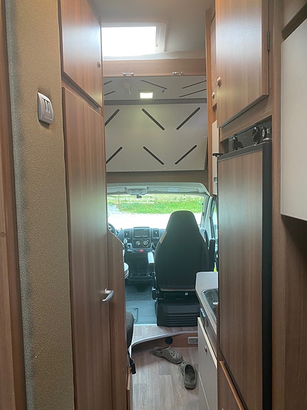 Weinsberg Cara Bus 601MQH 150 HK 16 of 24