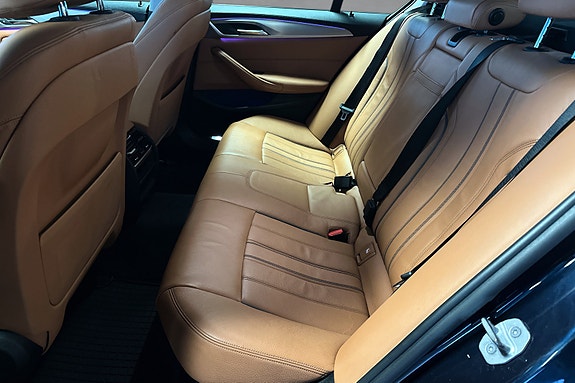 BMW 530e 14 of 28