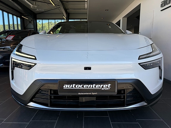 Polestar 4 7 of 20