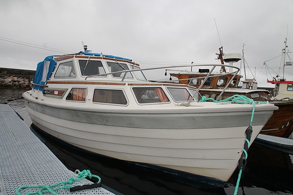 Saga 27 med stort akterdekk 2 of 12