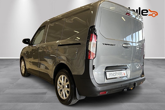 Ford Transit Courier 21 of 25