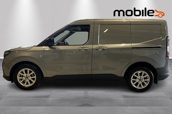 Ford Transit Courier 20 of 25