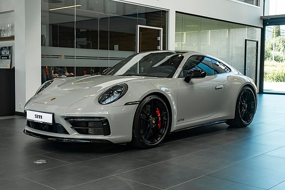Porsche 911 4 of 27