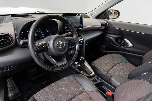 Toyota Yaris Cross 12 of 30