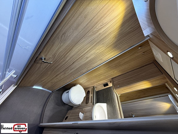 Hymer Exsis-i 678 – Automat | Enkeltsenger | Litium | Solcelle | 150 hk 14 of 30