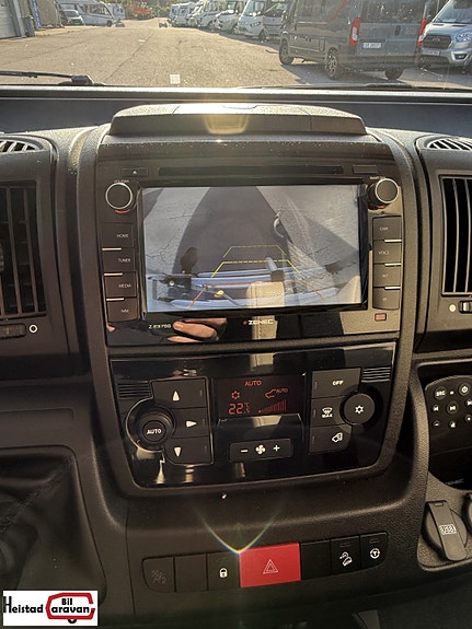 Hymer Exsis-i 678 – Automat | Enkeltsenger | Litium | Solcelle | 150 hk 18 of 30