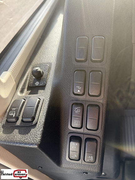 Hymer Exsis-i 678 – Automat | Enkeltsenger | Litium | Solcelle | 150 hk 25 of 30
