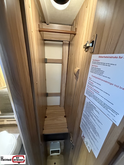Hymer Exsis-i 678 – Automat | Enkeltsenger | Litium | Solcelle | 150 hk 11 of 30