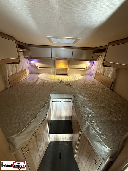 Hymer Exsis-i 678 – Automat | Enkeltsenger | Litium | Solcelle | 150 hk 7 of 30