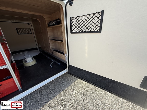 Hymer Exsis-i 678 – Automat | Enkeltsenger | Litium | Solcelle | 150 hk 26 of 30
