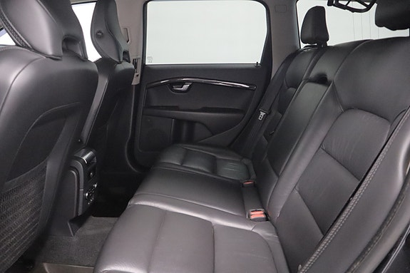 Volvo XC70 19 of 28