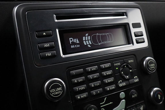 Volvo XC70 12 of 28