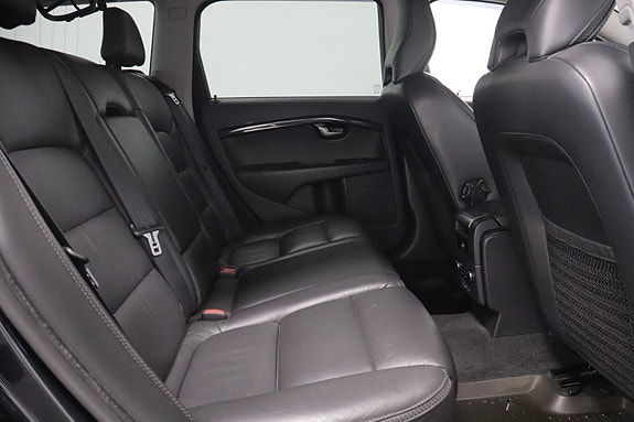 Volvo XC70 20 of 28