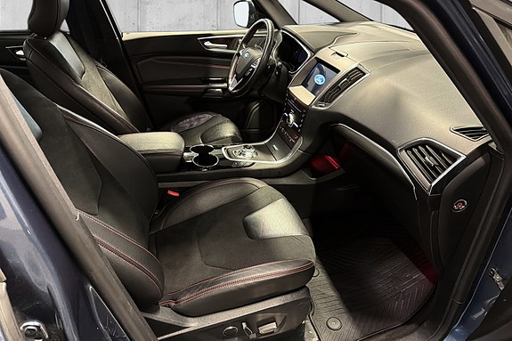 Ford S-MAX 13 of 25