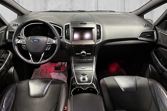 Ford S-MAX 10 of 25