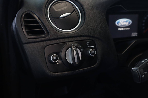 Ford S-MAX 8 of 18