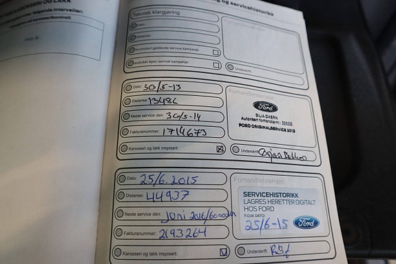 Ford S-MAX 16 of 18