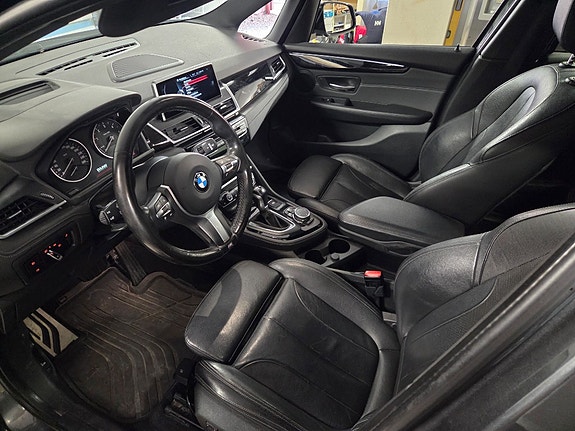 BMW 220d 5 of 10
