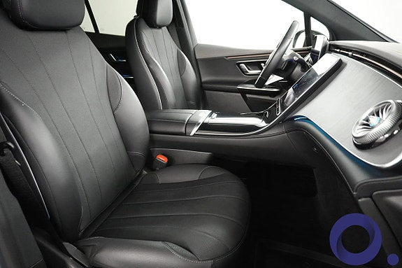 Mercedes-Benz EQE SUV 23 of 26