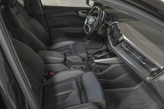 Audi Q4 e-tron 14 of 26
