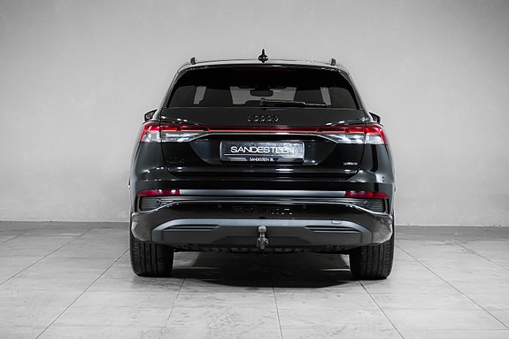Audi Q4 e-tron 6 of 26