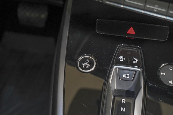 Audi Q4 e-tron 16 of 26