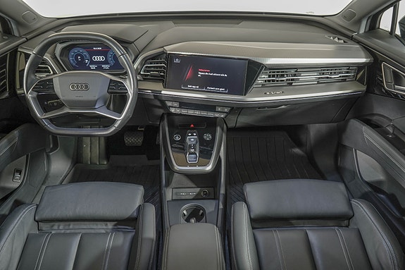 Audi Q4 e-tron 13 of 26