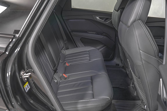 Audi Q4 e-tron 11 of 26
