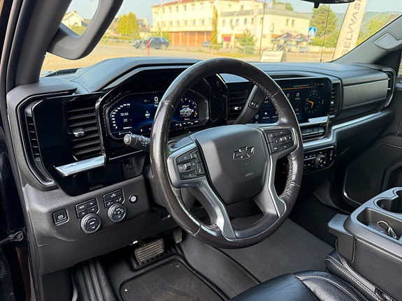 Chevrolet Silverado 1500 21 of 28