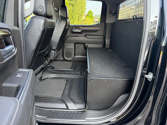 Chevrolet Silverado 1500 27 of 28