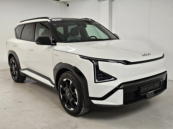 Kia EV5 3 of 24