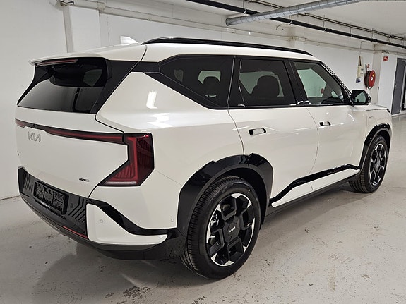 Kia EV5 7 of 24