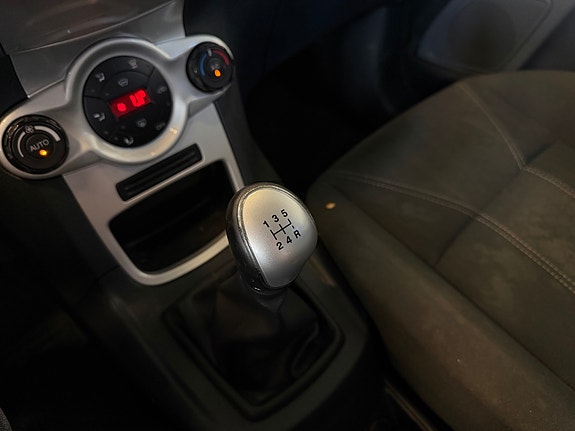 Ford Fiesta 16 of 16