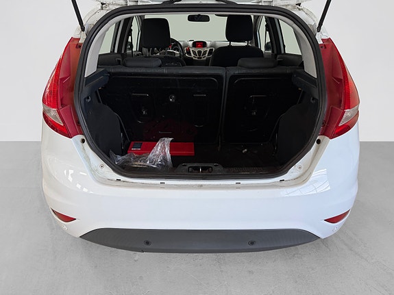 Ford Fiesta 8 of 16