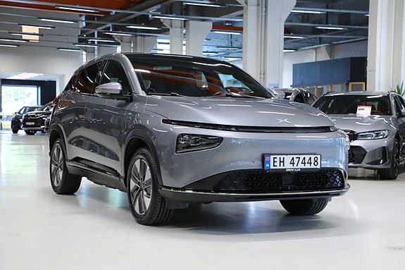 XPeng G3i 2 of 30