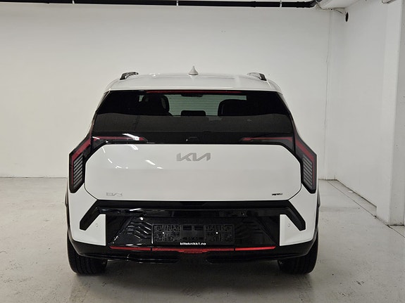 Kia EV3 8 of 22