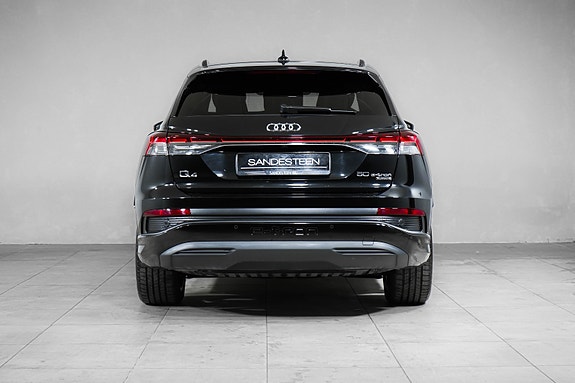 Audi Q4 e-tron 6 of 26