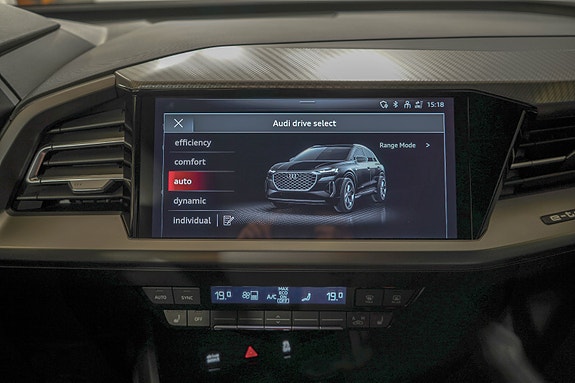 Audi Q4 e-tron 23 of 26