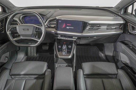 Audi Q4 e-tron 14 of 26