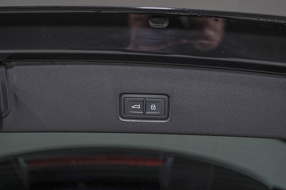 Audi Q4 e-tron 8 of 26